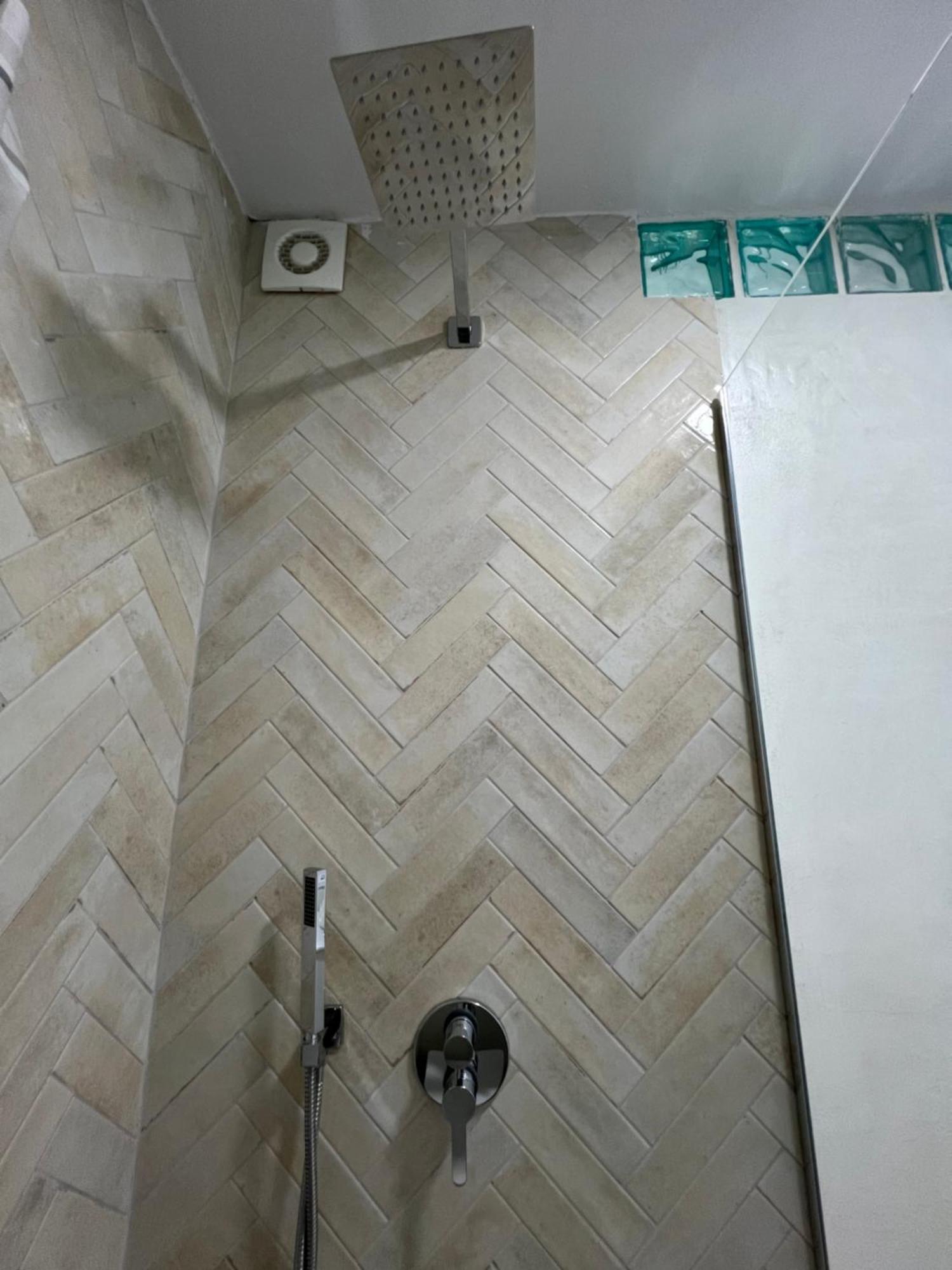 Cane Apartment Mosaic Tirana Buitenkant foto